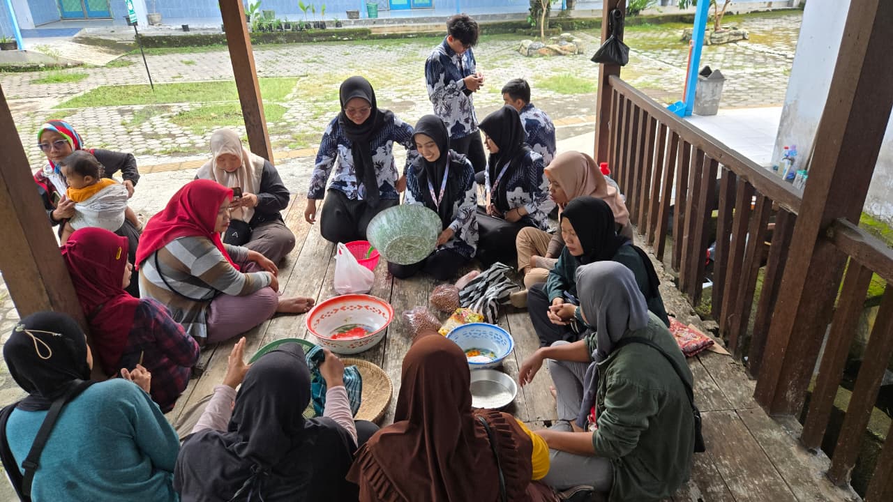Koordinator dan fasilitator kacang telur